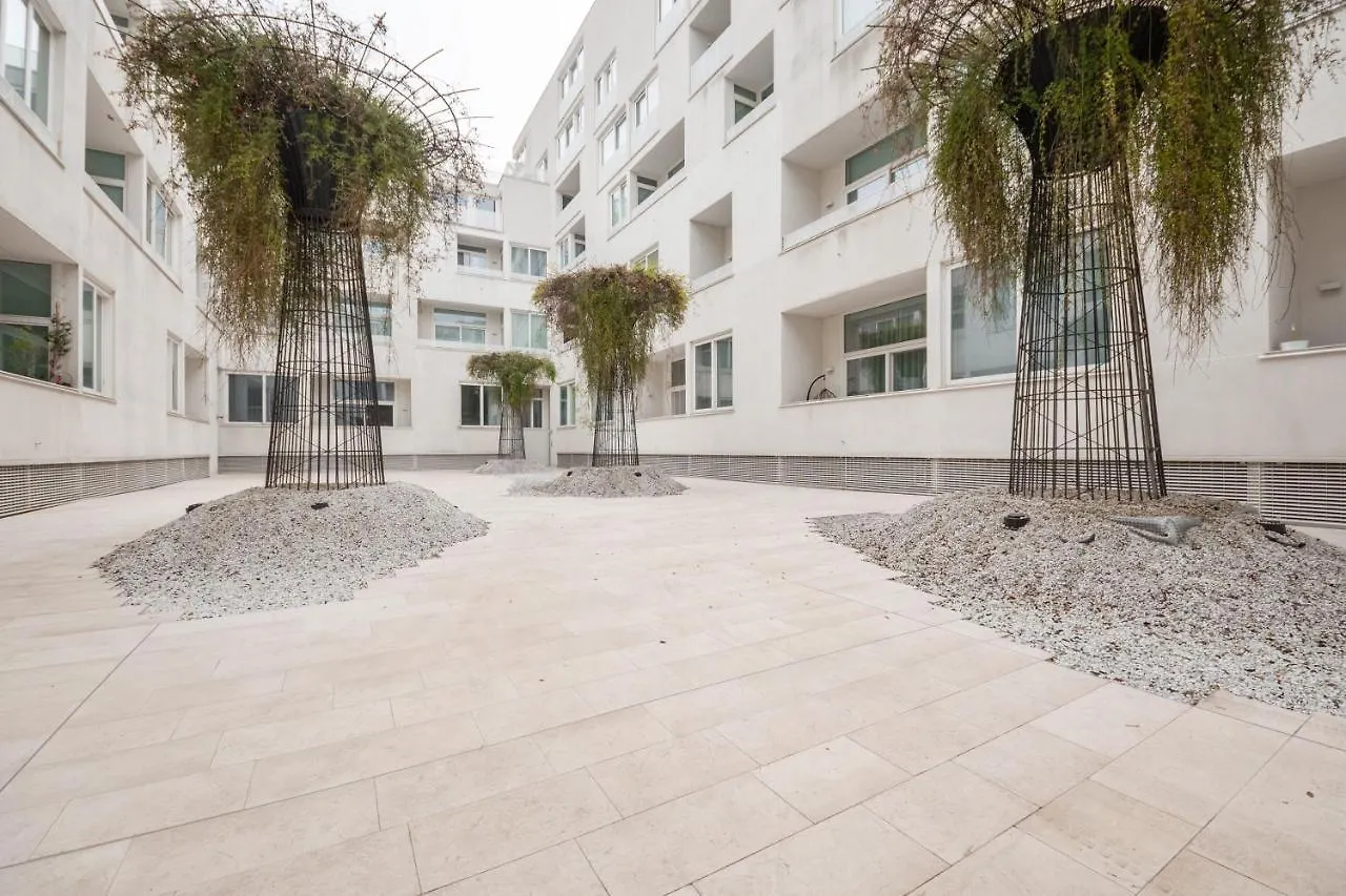 Apartment Bright Open Space Nearby Naviglio Pavese Milan